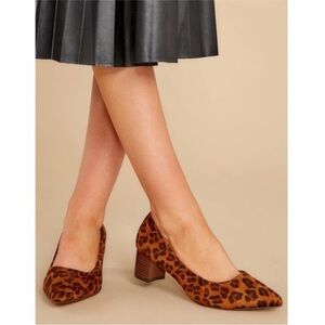 Leopard print block heels pointed toe brown black slip on